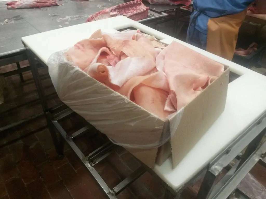 шкура свиная замороженная в Мценске